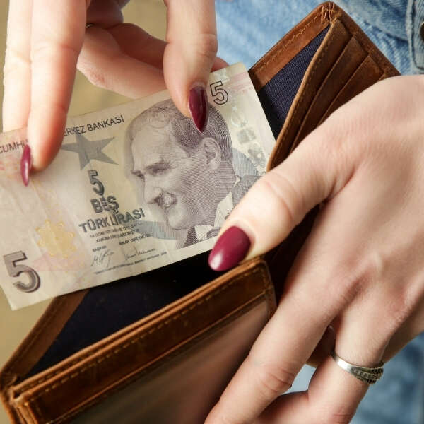 Yoksulluk sınırı 61 bin 418 lira oldu