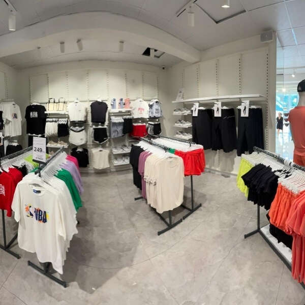 DeFacto yeni mağazasını Antalya Belek’te açtı