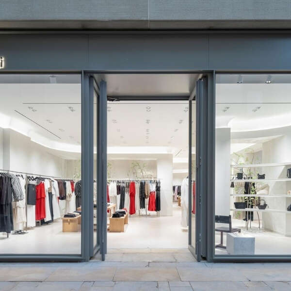 Massimo Dutti’den Galataport’ta yeni mağaza konseptini tanıttı
