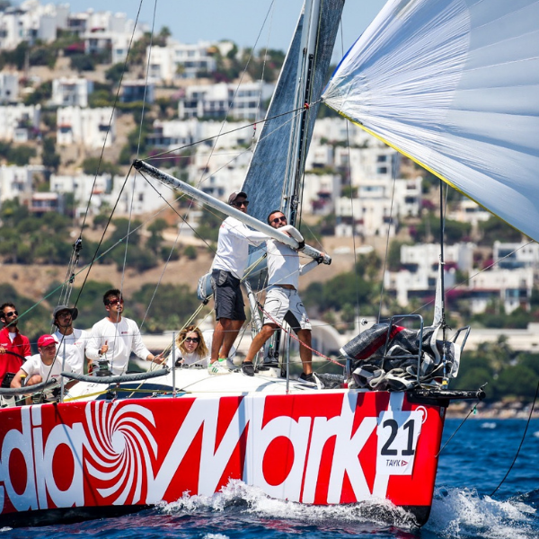 MediaMarkt Türkiye yelken takımı 2024 yılında 257 deniz mili mesafe kat etti