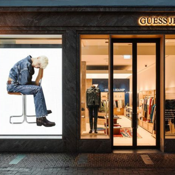 İlker Özçetin 9 GUESS JEANS Amsterdam’a ilk mağazasını açtı
