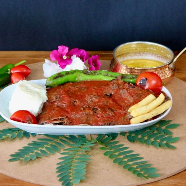Dönerci Maydanoz Ali’den dededen kalma iskender lezzeti
