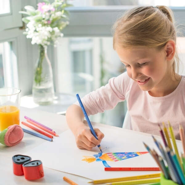 Faber-Castell, okula dönüş döneminde öğrencilerin yanında