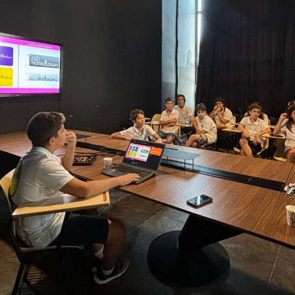 İlker Özçetin 6 Midtown’da rotanı geleceğe çevir yaz staj programı devam ediyor