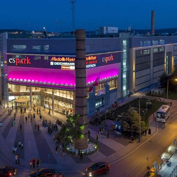İlker Özçetin 11 Espark Alışveriş Merkezi, yeşil bina derecelendirme sistemi BREEAM’de en üst dereceye ulaştı