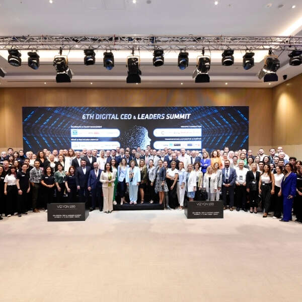 İlker Özçetin 2 Perakende.org “Dijital CEO ve Liderler Zirvesi”nde yer aldı