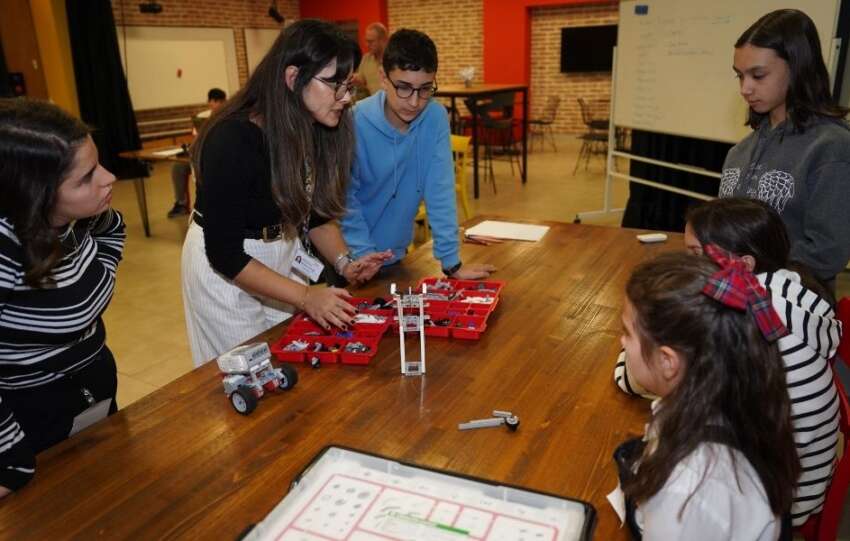 BSH Turkiye Ar Ge Merkezinin 15. yilinda gelecegin mucitleriyle bulustu