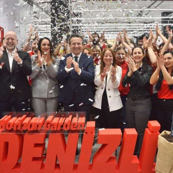 İlker Özçetin 3 MediaMarkt yeni mağazasını Denizli’de açtı