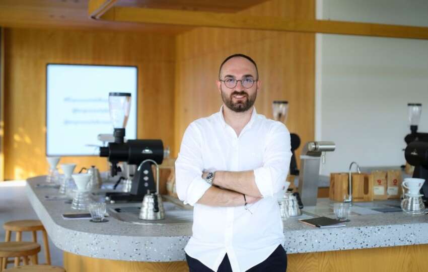 Turkiyenin yenilikci kahve zinciri Espressolab 300. magazasini acti