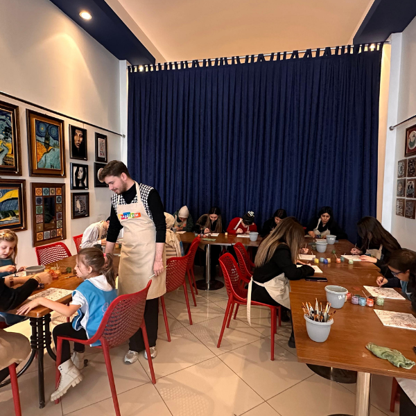 Gelenekten Geleceğe projesi İnegöl AVM’de Çini Atölyesi ile başladı