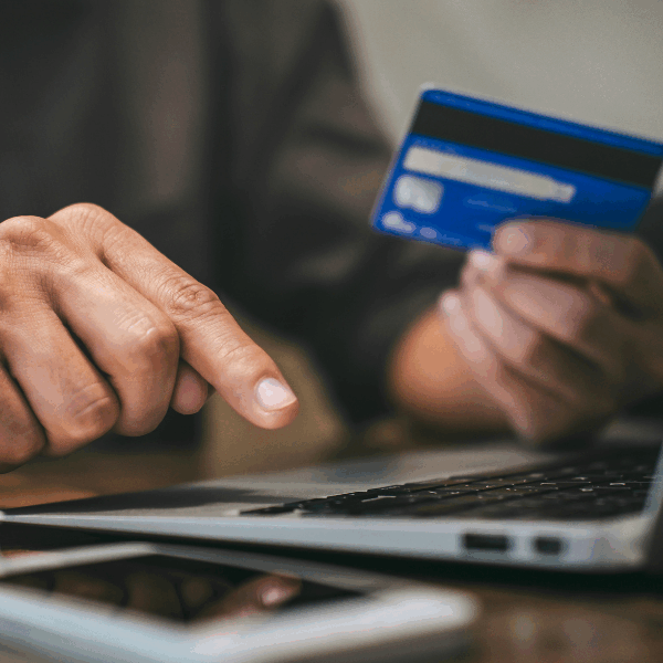 Kartlı Ödemelerde Rekor Artış: Mart Ayında 1,75 Trilyon TL Harcandı