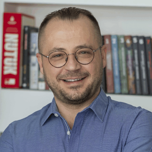 İlker Özçetin 9 Koruma Temizlik geniş ürün yelpazesi ile 6. Beauty İstanbul Fuarı’ndaydı