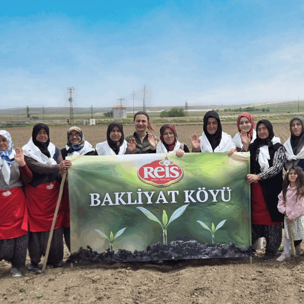 İlker Özçetin 4 Reis bakliyat köylerinde yeni sezon ekimleri başladı