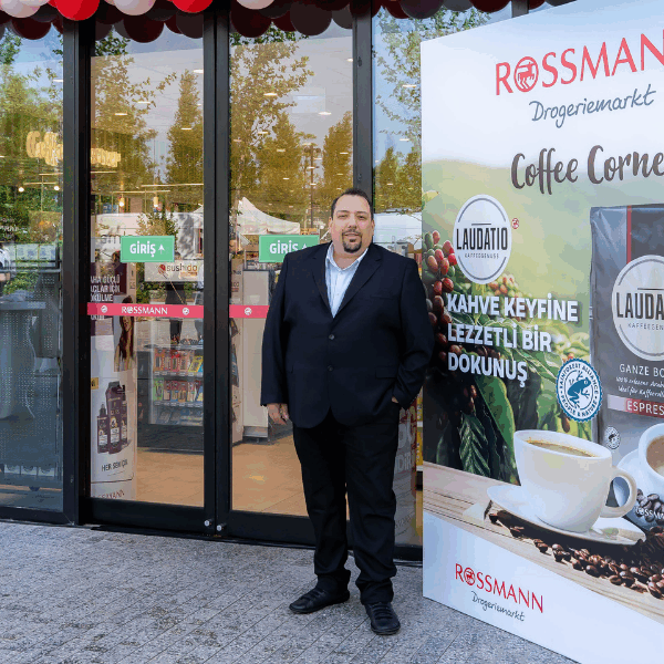 Rossmann Drogeriemarkt Türkiye’deki 200. mağazasını Coffee Corner konsepti ile açtı!