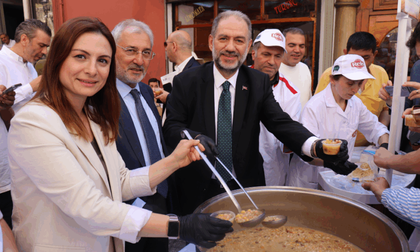 Asure Gelenegi Eminonunde Yasatildi