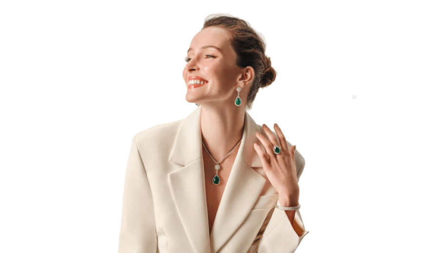 Yengec Burcunun Ugurlu Tasi Zumrut