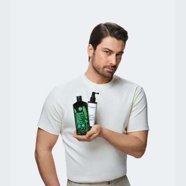 İlker Özçetin 13 Yves Rocher Türkiye ve Alp Navruz, doğanın gücünü saçlara taşıyan dökülmeye karşı saç serisi ile buluşuyor!