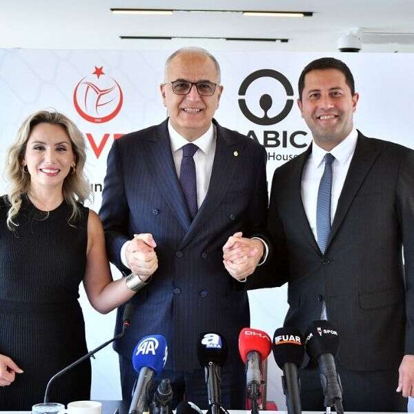 Arabica Coffee House TVF Voleybol 1. liglerinin isim sponsoru oldu