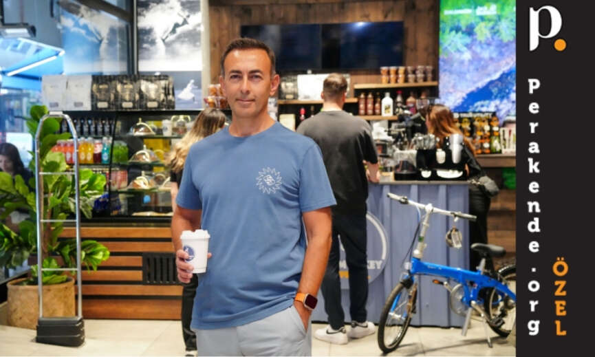 Hibrit perakende deneyimi ile magazalarimizi yasam alanlarina donusturuyoruz