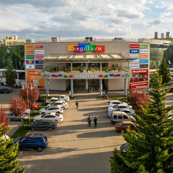 İlkay Keskin 3 İnegöl AVM’de kültür, sanat ve bayram bir arada