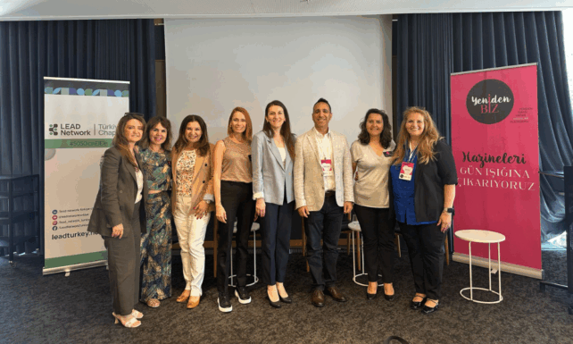 Kariyerine Donmek Isteyen Kadinlara