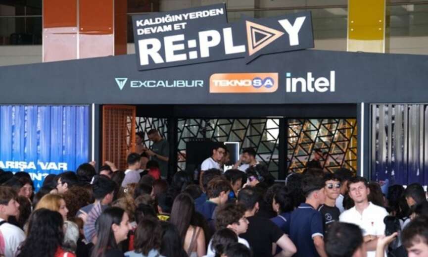 PLAY heyecani Excalibur gucuyle basladi