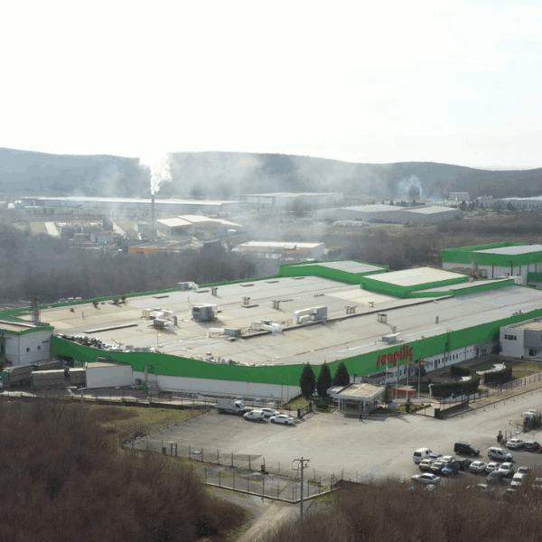 İlker Özçetin 6 Üretimde ve iç pazarda lider olan Şenpiliç, ihracat pazarlarında da en büyük ilk 3 arasında