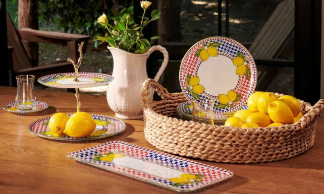 Sicak yaz gunlerinde sofralarda limon bahcesi esintisi