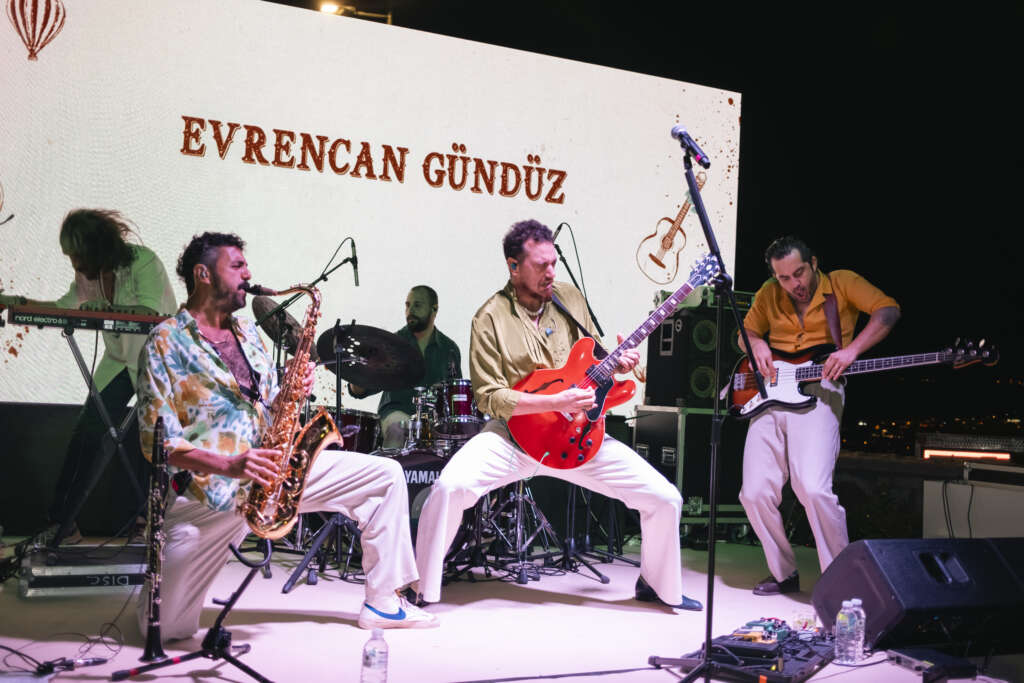 1758181594 EvrencanG nd z