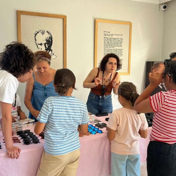 Erkmen Onbulak 13 Atasun Optik’ten Kalben Çocuk Köyü’ne sıcak bir ziyaret