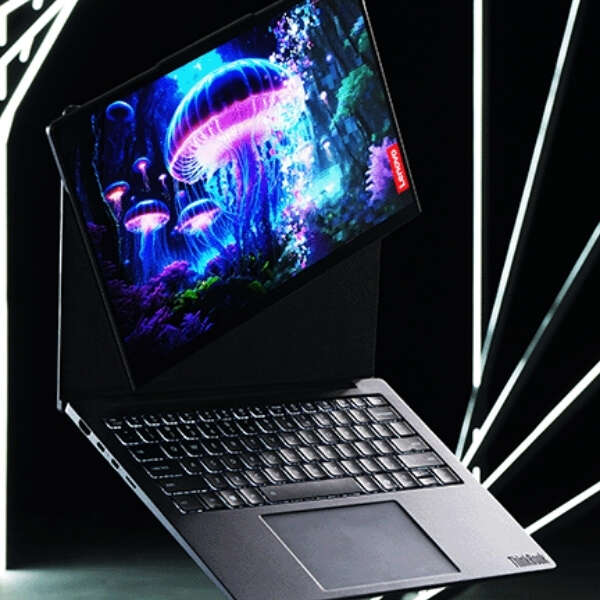 İlkay Keskin 7 Lenovo, Innovation World 2025’te yapay zeka çağının yeni ürünlerini tanıttı