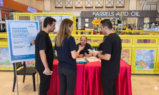 M1 Adana AVMde mobil sigara birakma poliklinigi ile saglikli yasam icin onemli adim