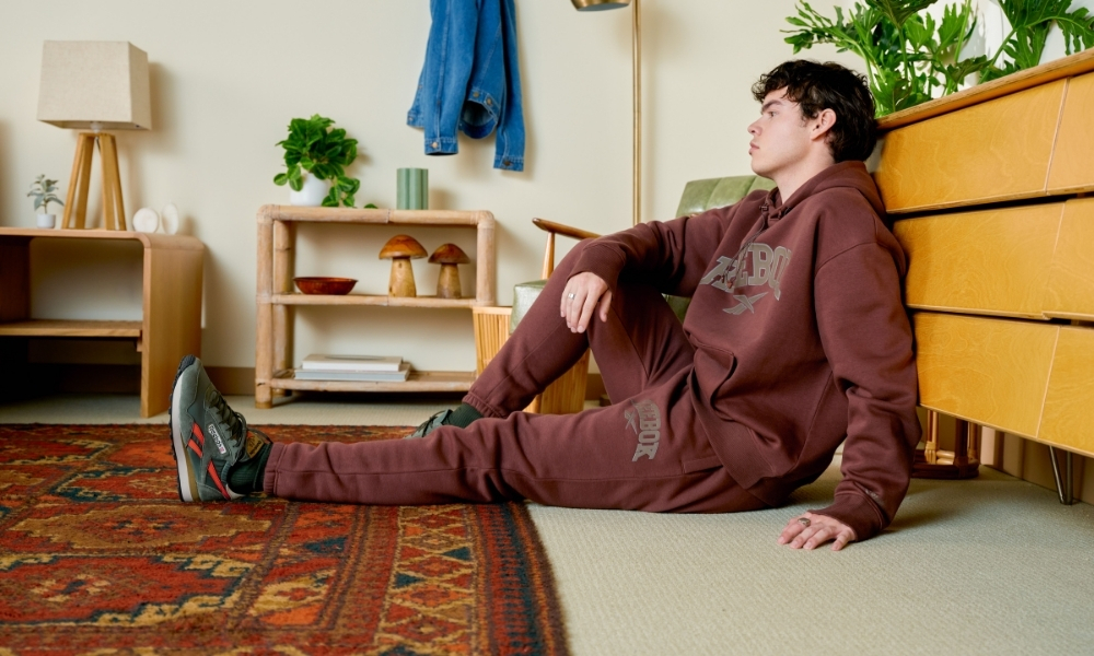 Reebok Classic AZ, R400 Koleksiyonu ile 70’ler Ruhunu Adımlara Taşıyor