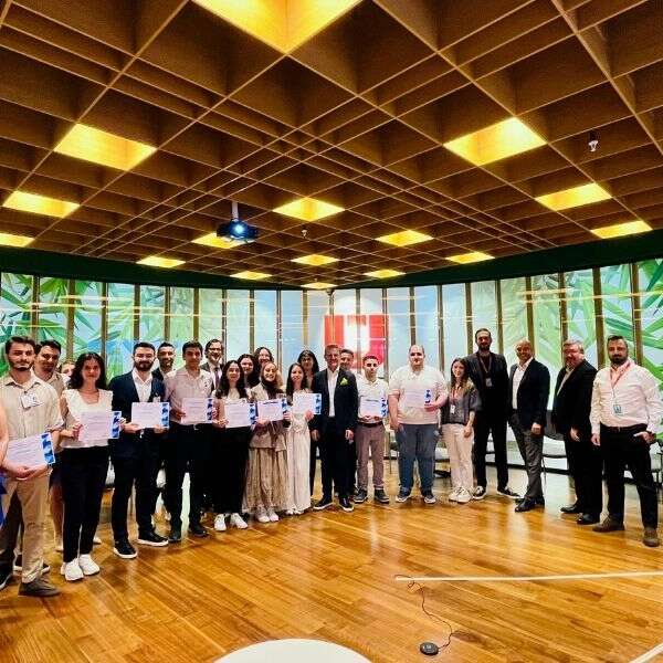 İlkay Keskin 6 SAP Genç Profesyoneller Programı, 15’inci mezunlarını Unifree Duty Free işbirliğinde verdi