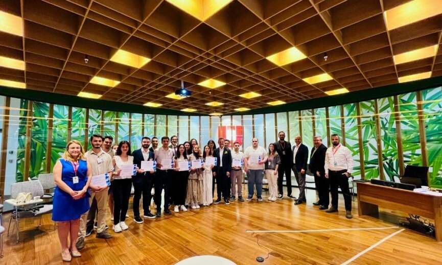 SAP Genc Profesyoneller Programi 15inci mezunlarini Unifree Duty Free isbirliginde verdi