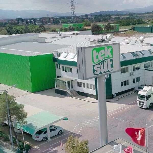 Teksüt, Perakende Zirvesi 2025’te dayanışma ve üretim kararlılığını vurguladı