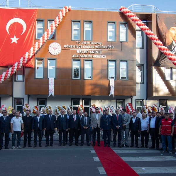 Erkmen Onbulak 7 Teksüt, kurucusu Recep Arınık’ın adını sağlık merkezinde yaşatıyor