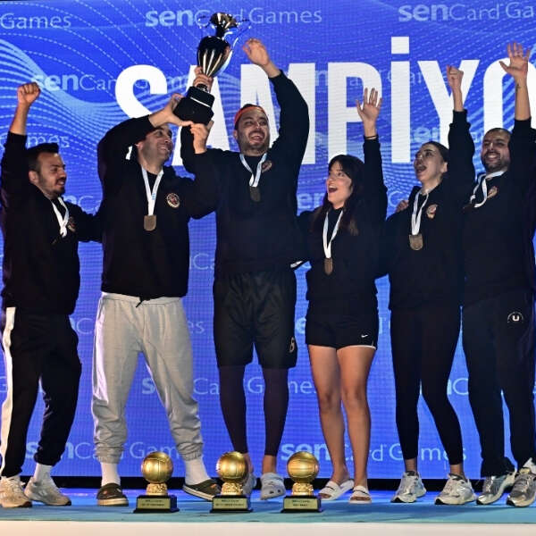 Erkmen Onbulak 4 senCard Games 2025 Yaza Veda Sezonu Renkli Anlara ve “Rekaberlik” Ruhuna Sahne Oldu