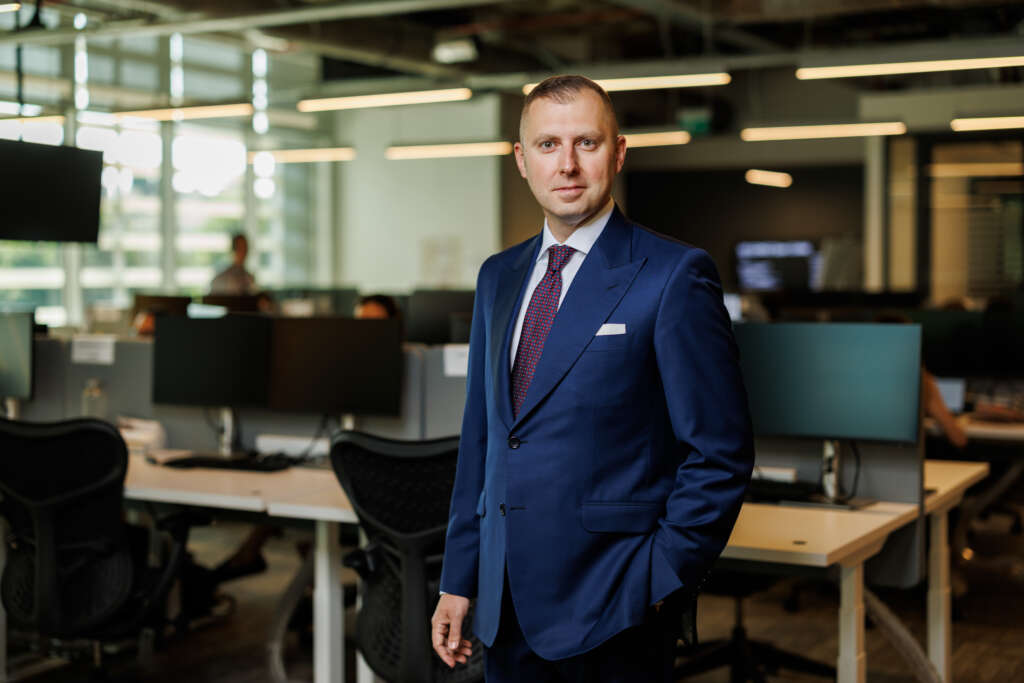 1759300756 Avsar Gurdal