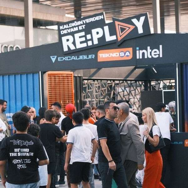 RE:PLAY M1 Adana’da oyun ve teknoloji severlerle buluştu