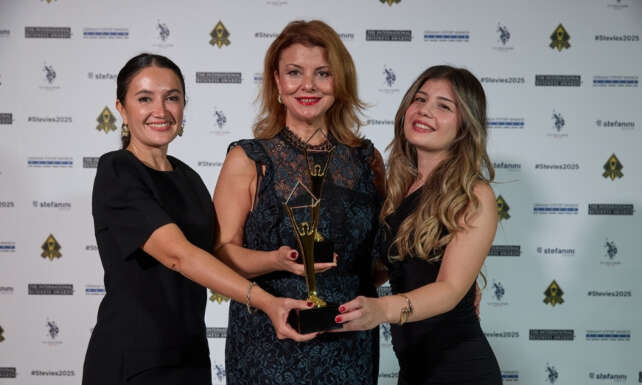 Bingo ve Molped Stevie Awardsle Taclandirildi