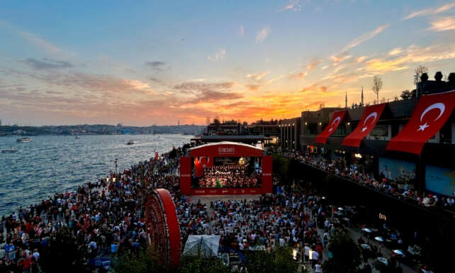 Galataport Istanbul Cumhuriyetin 102. yilini gun boyu surecek ozel etkinliklerle kutluyor