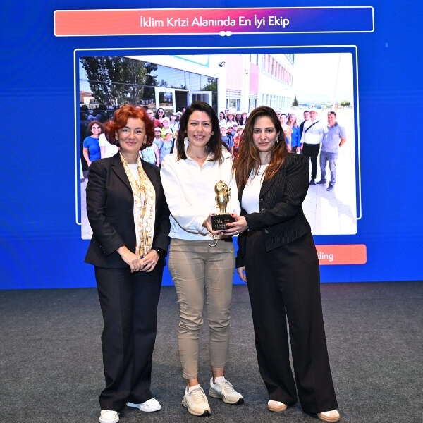 Hayat Holding’e Sürdürülebilirlik Alanında İki Prestijli Ödül