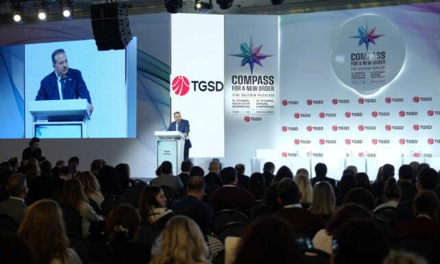 Hazir giyim ve tekstil istihdamin sigortasidir