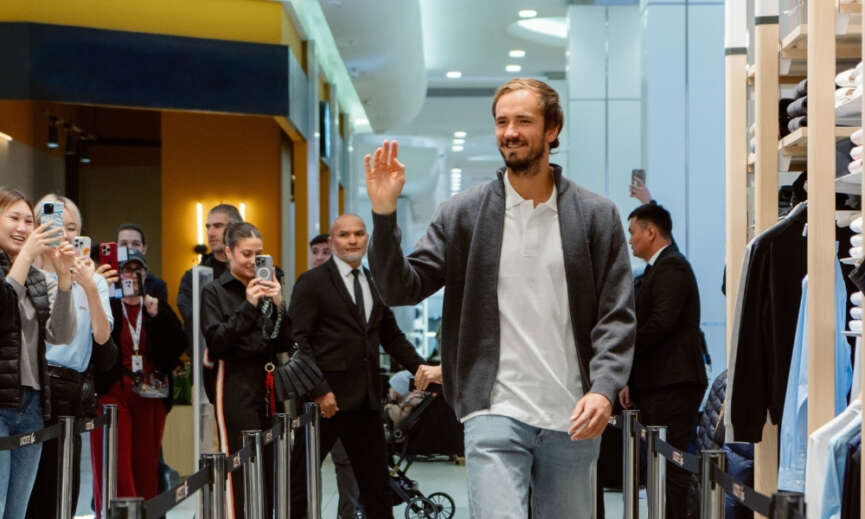 Lacoste Global Elcisi Daniil Medvedev ile Lacoste Almati magazasinda unutulmaz bir bulusma gerceklesti