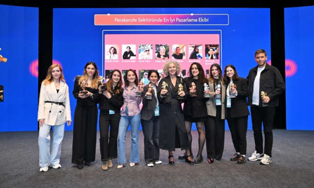 Penti Hammers Awardstan 14 odulle dondu