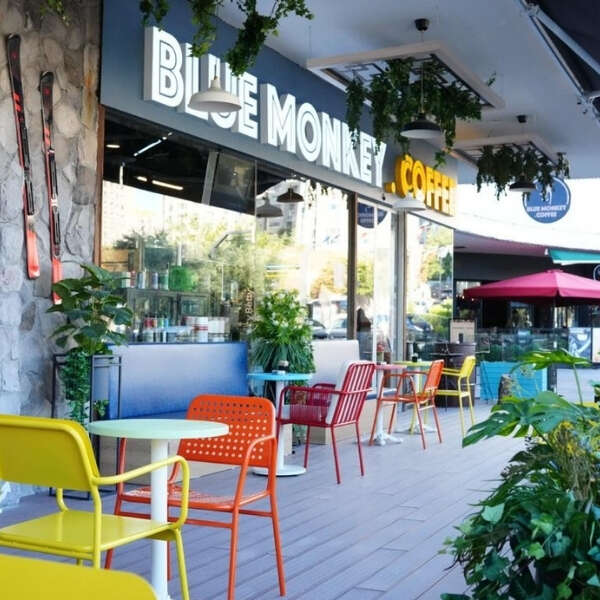 Erkmen Onbulak 11 SPX’in gücüyle büyüyen Blue Monkey Coffee, ilk franchise şubesini Milas’ta açıyor