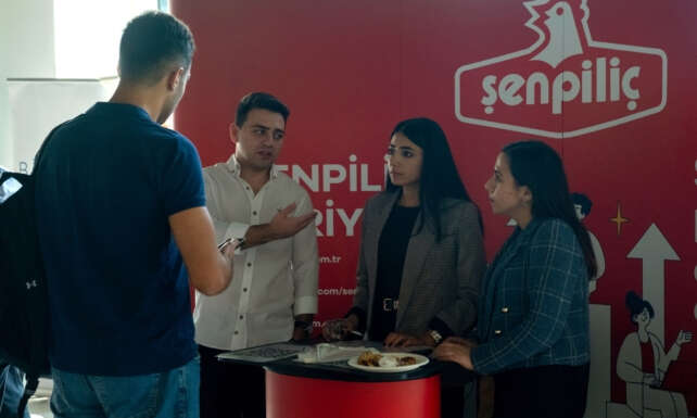 Senpilic ITUde Dijital Donusum Yolculugunu Genclerle Paylasti