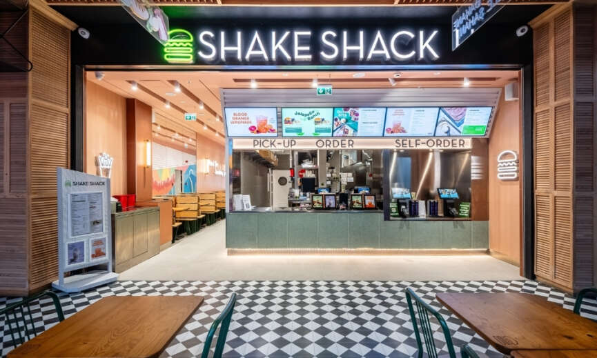 Shake Shack Kozyatagi Citysde Kapilarini Acti