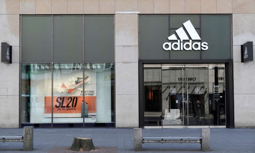 Adidasin Yerel Odakli Stratejisiyle Ucuncu Ceyrekte Rekor Satislara Ulasti